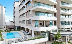 Lowanna Beach Resort Kawana